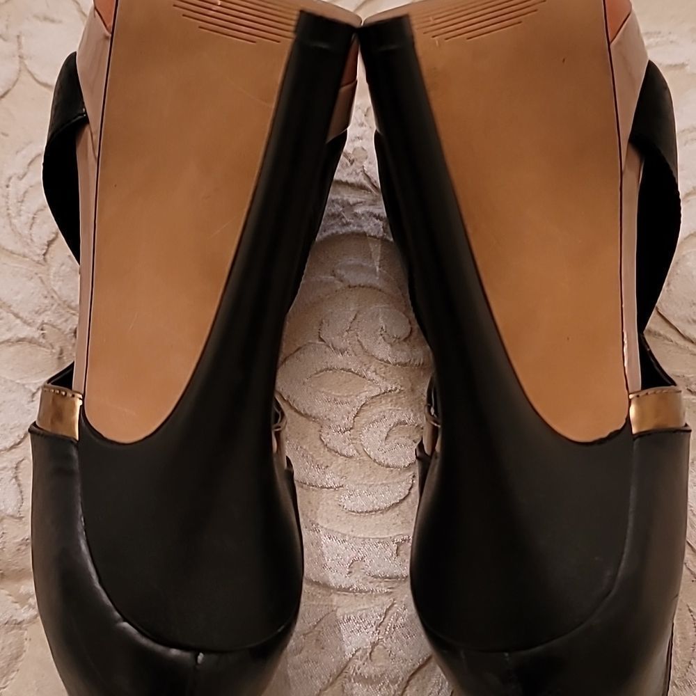 Jessica Simpson Evannan Black & Gold Peep Toe Heels - Picture 14 of 16